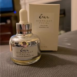 Ever skincare overnight facial oil